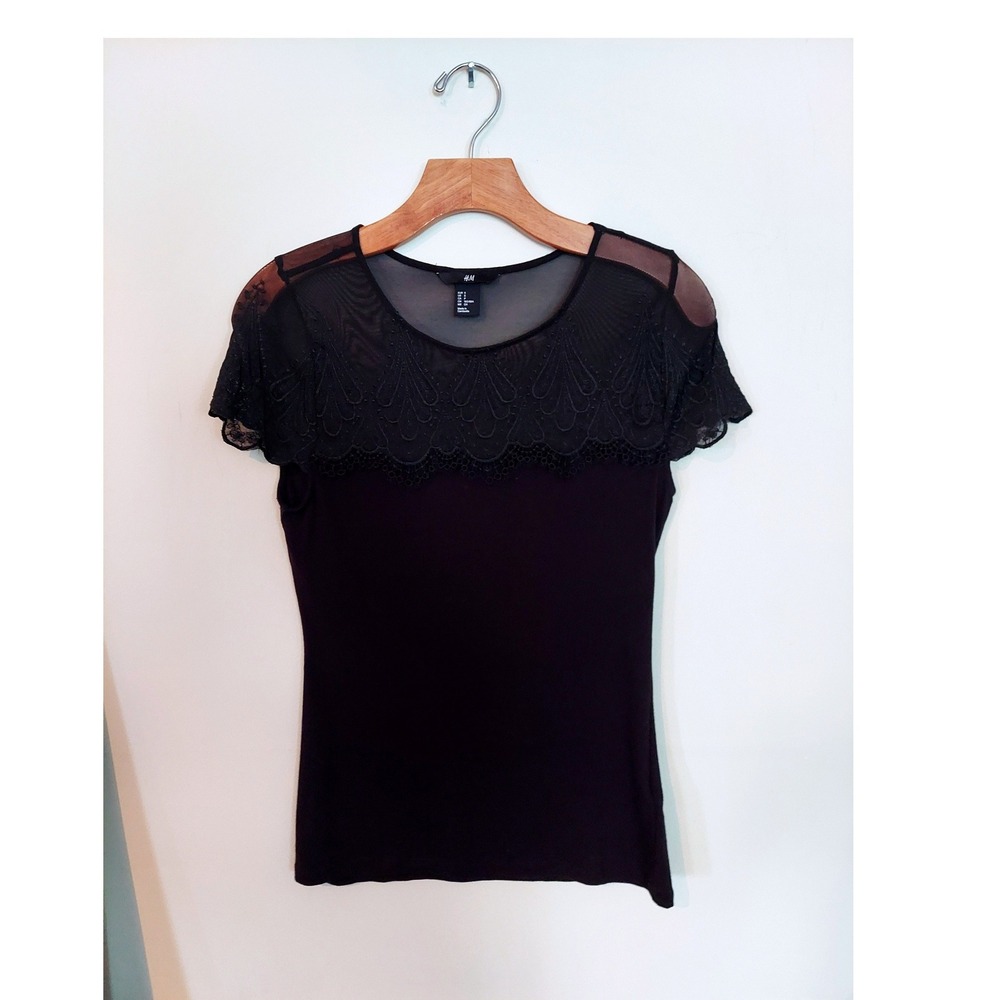 HM Womens Black Sheer Mesh Lace Scalloped Short Sleeve Top Size Small Crew Neck